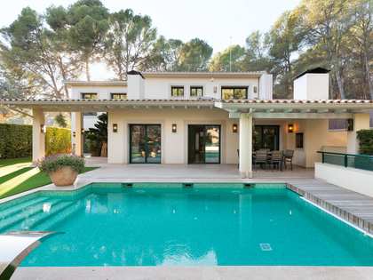 Huis / villa van 450m² te huur in Montemar, Barcelona