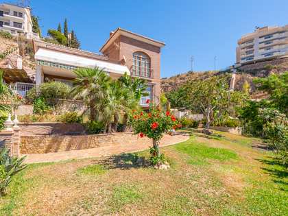 Huis / villa van 412m² te koop in Axarquia, Malaga