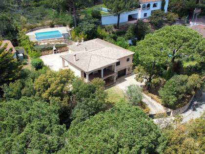 Casa / vila de 404m² à venda em Santa Cristina, Costa Brava