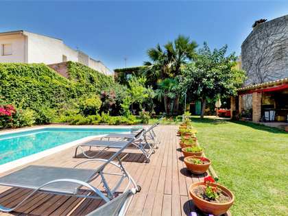 929m² hus/villa med 400m² Trädgård till salu i Tarragona