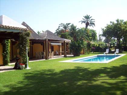 Дом / Вилла 618m&sup2;, 80m&sup2; террасa на продажу в Сан Педро де Алькантара / Гуадальмина