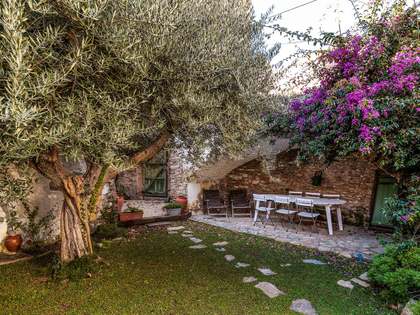 Casa / Vila de 254m&sup2; &agrave; venda em Begur Town, Costa Brava