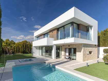 Casa / vil·la de 330m² en venda a Finestrat, Costa Blanca