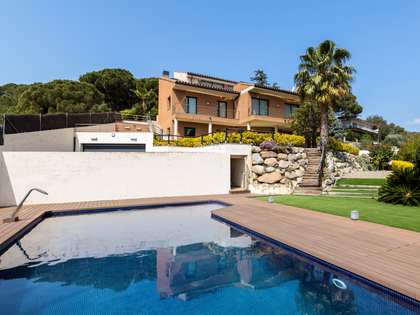 942m² house / villa for sale in Cabrils, Barcelona