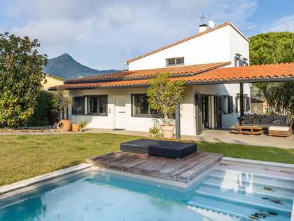 Maison / villa de 319m² a vendre à Cabrera de Mar