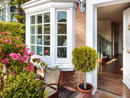 Дом / Вилла 442m&sup2;, 208m&sup2; террасa на продажу в Педральбес