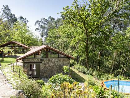 Casa / vil·la de 280m² en venda a Pontevedra, Galicia