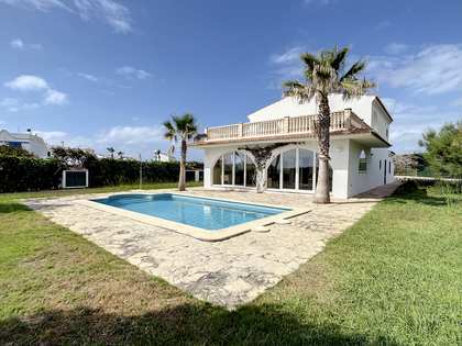 Casa / vil·la de 265m² en venda a Ciutadella, Menorca