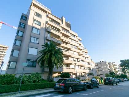 Apartmento de 217m² with 49m² terraço à venda em Porto