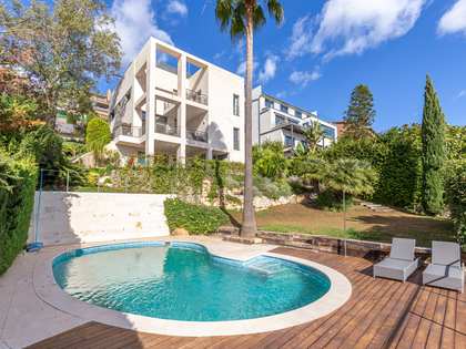Casa / villa de 451m² con 654m² de jardín en venta en Esplugues