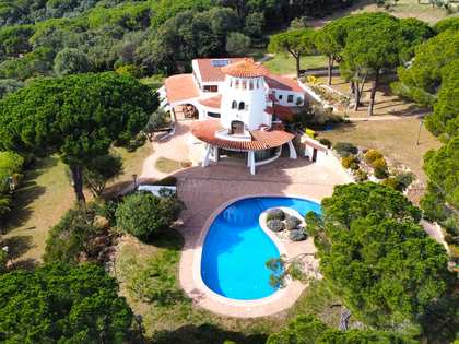 922m² house / villa for sale in Santa Cristina, Costa Brava