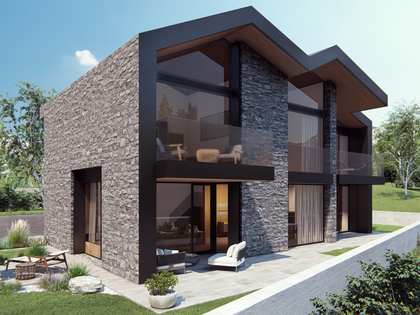 463m² house / villa with 150m² garden for sale in Ordino
