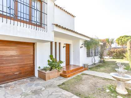 Casa / vil·la de 205m² en venda a Sant Pere Ribes, Barcelona