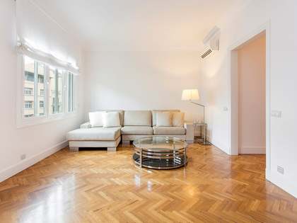 Appartamento di 98m&sup2; in affitto a Eixample Sinistro