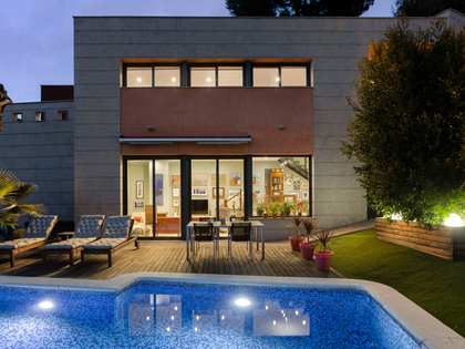 Дом / вилла 304m² на продажу в Кабрильс, Барселона