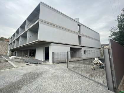 Piso de 82m² con 16m² terraza en venta en Porto, Portugal
