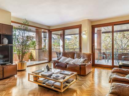 209 m&sup2; penthouse with terraces for sale in Tres Torres