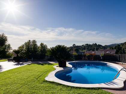 Casa / villa di 339m² con giardino di 496m² in vendita a Caldes d'Estrac