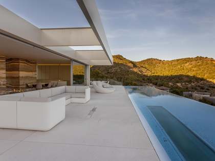 Casa / Vila de 691m&sup2; with 400m&sup2; Jardim &agrave; venda em Los Monasterios