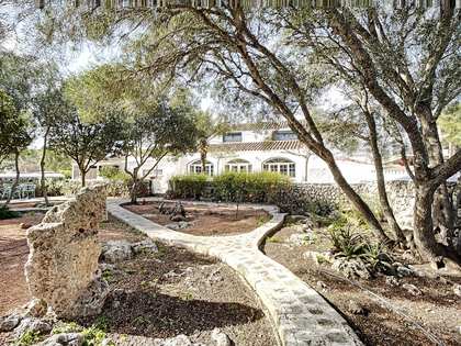 Загородный дом 700m² на продажу в Sant Lluis, Менорка