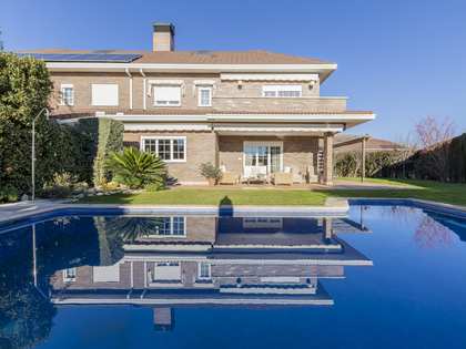 Casa / villa de 376m² en venta en Las Rozas, Madrid