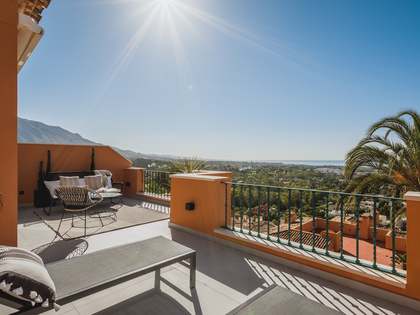Appartamento di 294m² con 84m² terrazza in vendita a Nueva Andalucía