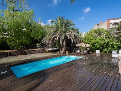 250m&sup2; Apartment with 779m&sup2; garden for sale in Tres Torres