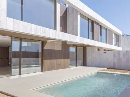 Casa / vila de 342m² with 44m² terraço à venda em Godella / Rocafort