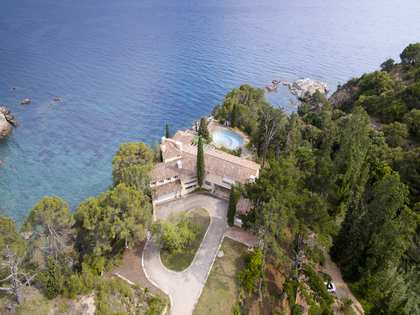 Huis / Villa van 900m² te koop in Lloret de Mar / Tossa de Mar