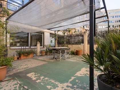 Appartamento di 192m² con 140m² terrazza in vendita a Eixample Destro