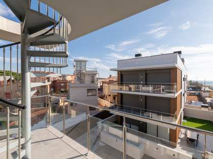 Ático de 192m² con 72m² terraza en venta en La Pineda