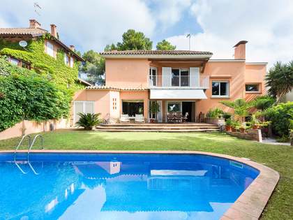 Casa / Villa di 515m&sup2; in vendita a Sarria, Barcellona