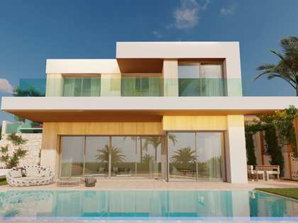 Casa / villa di 196m² con 17m² terrazza in vendita a Estepona