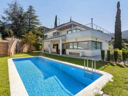 Дом / вилла 519m² на продажу в Кабрильс, Барселона