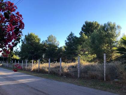 Terreno de 2,423m&sup2; &agrave; venda em La Eliana, Valencia