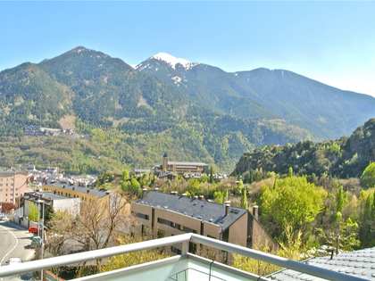 Casa / Vil·la de 575m² en venda a Escaldes, Andorra