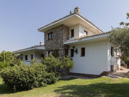 Maison / villa de 1,100m² a vendre à Boadilla Monte avec 4,700m² de jardin