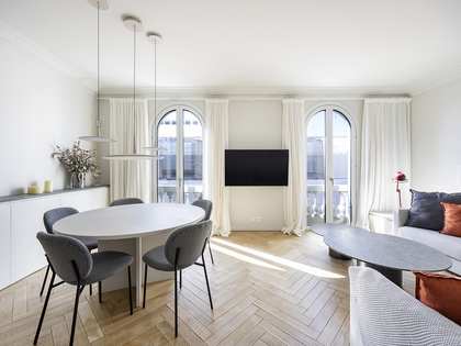 Квартира 114m² на продажу в Сан Жерваси, Барселона