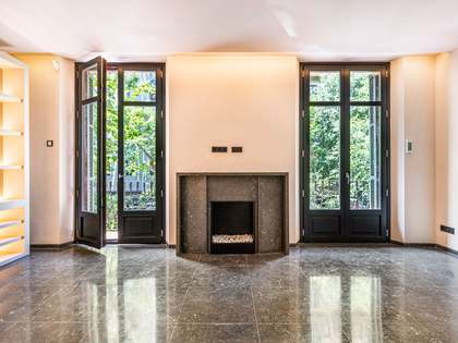 beautiful apartment for sale in Eixample Left, Barcelona