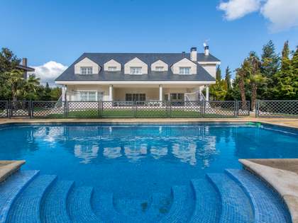 1,322m&sup2; House / Villa for sale in Aravaca, Madrid