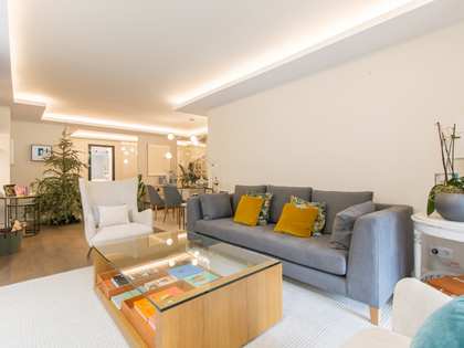 224m² apartment for sale in Almagro, Madrid