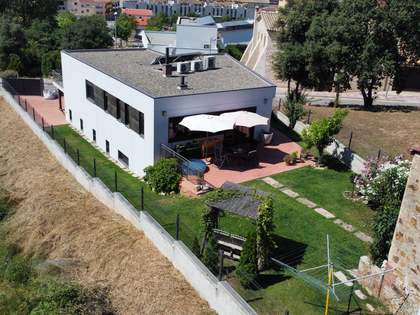 280m² house / villa for sale in Santa Cristina, Costa Brava