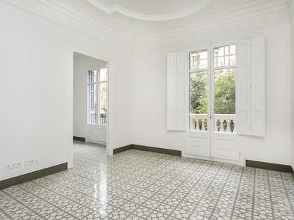 Appartement van 192m&sup2; te huur in Eixample Rechts, Barcelona