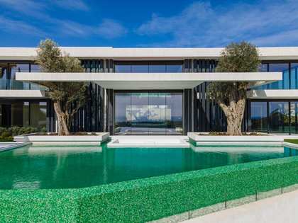 2,470m² haus / villa zum Verkauf in Estepona, Costa del Sol
