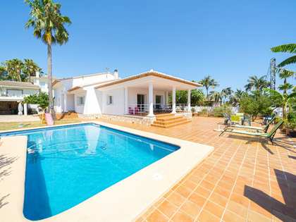 350m² haus / villa mit 100m² terrasse zum Verkauf in Dénia
