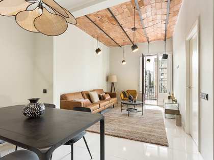 96m² apartment with 8m² terrace for sale in Eixample Left