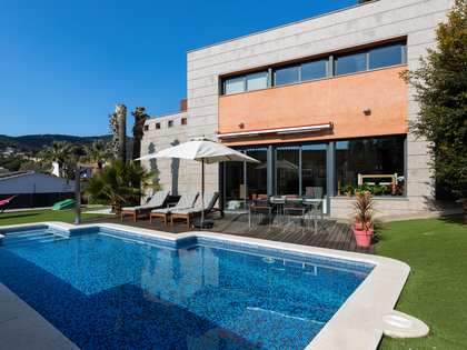 304m² hus/villa till salu i Cabrils, Barcelona