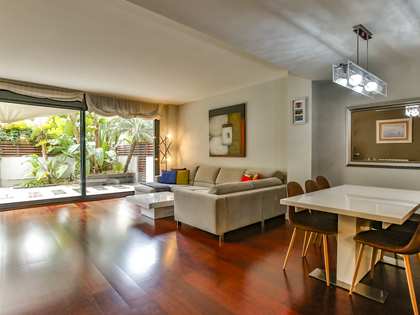 138m² apartment with 218m² garden for sale in Sitges Town