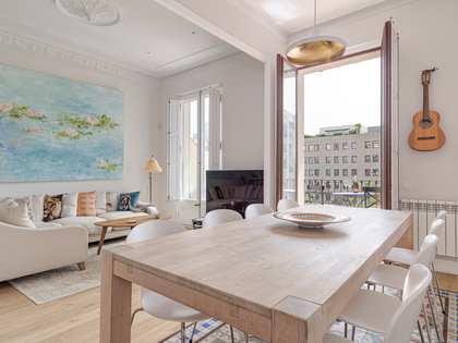 132m² apartment with 10m² terrace for sale in Eixample Left