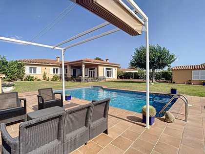 Huis / villa van 239m² te koop in Maó, Menorca